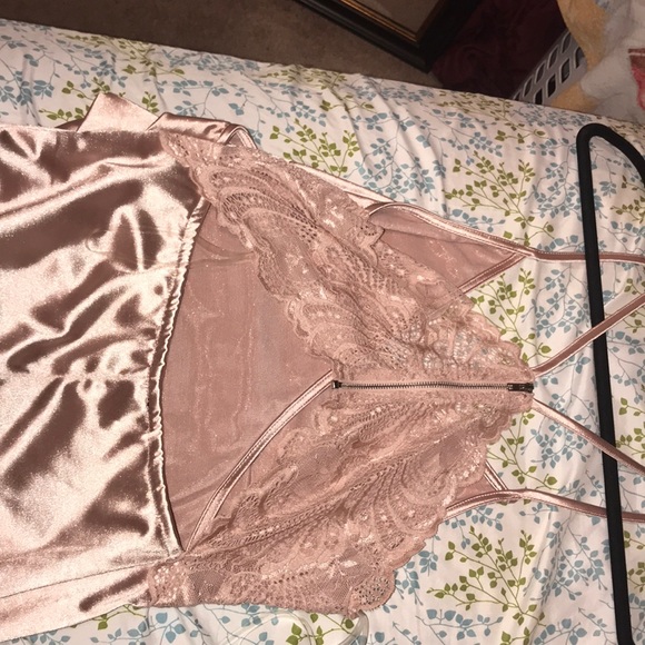 Fashion nova blush dress - Picture 6 of 8